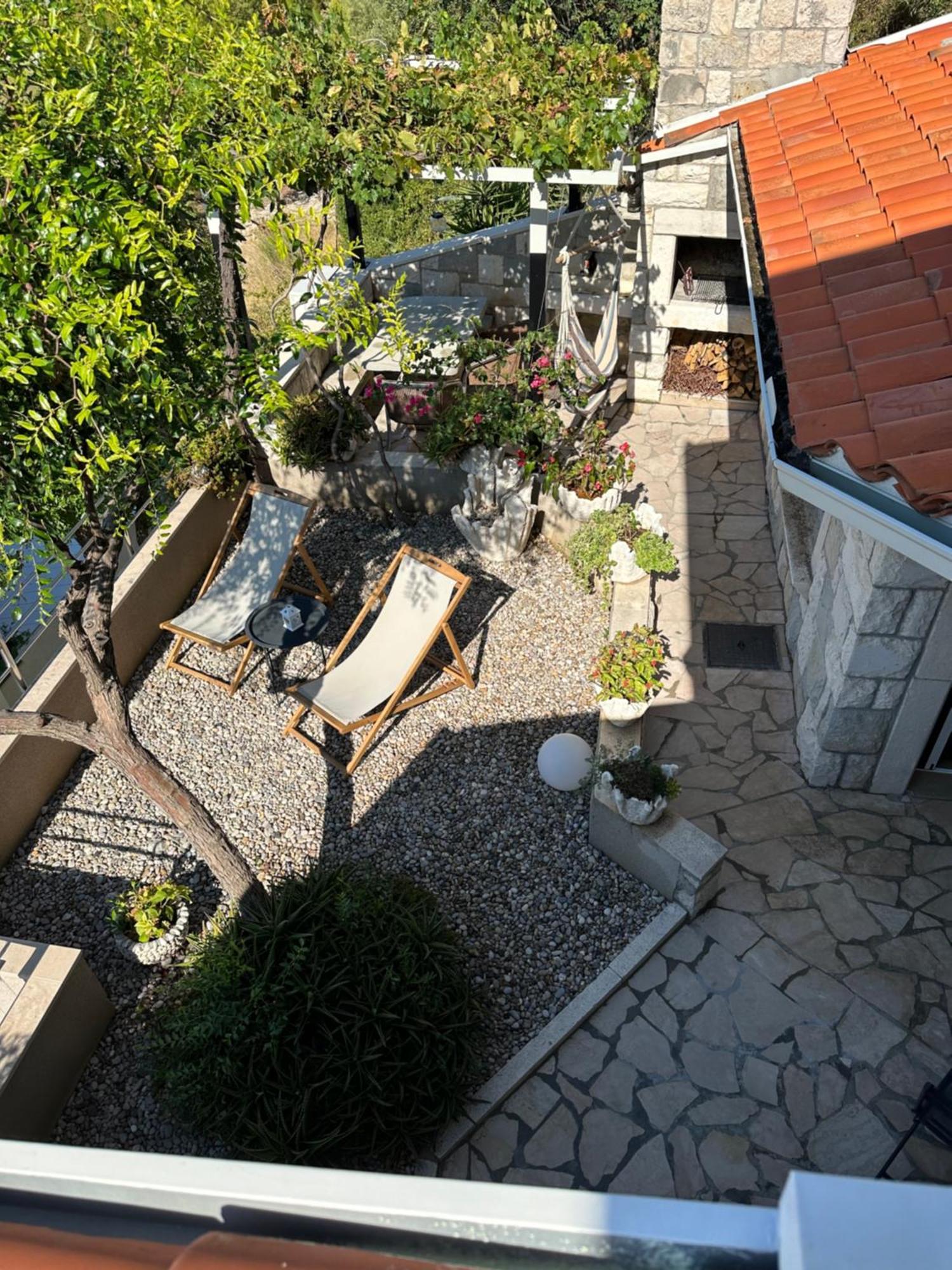 Romantic Stone- Studio Apartman Omis Luaran gambar